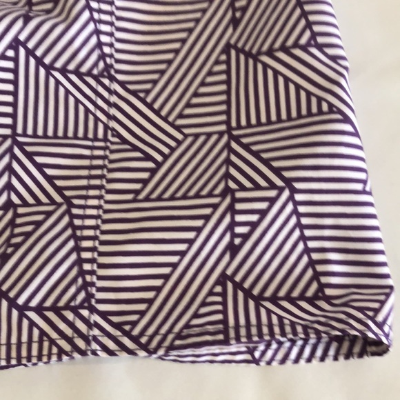 Men’s purple and white graphic trunk shorts - Picture 2 of 7